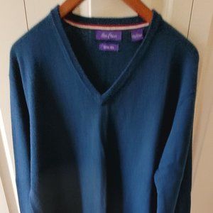 Blue Merino Wool V-Neck.  EEUC.  Size  L.